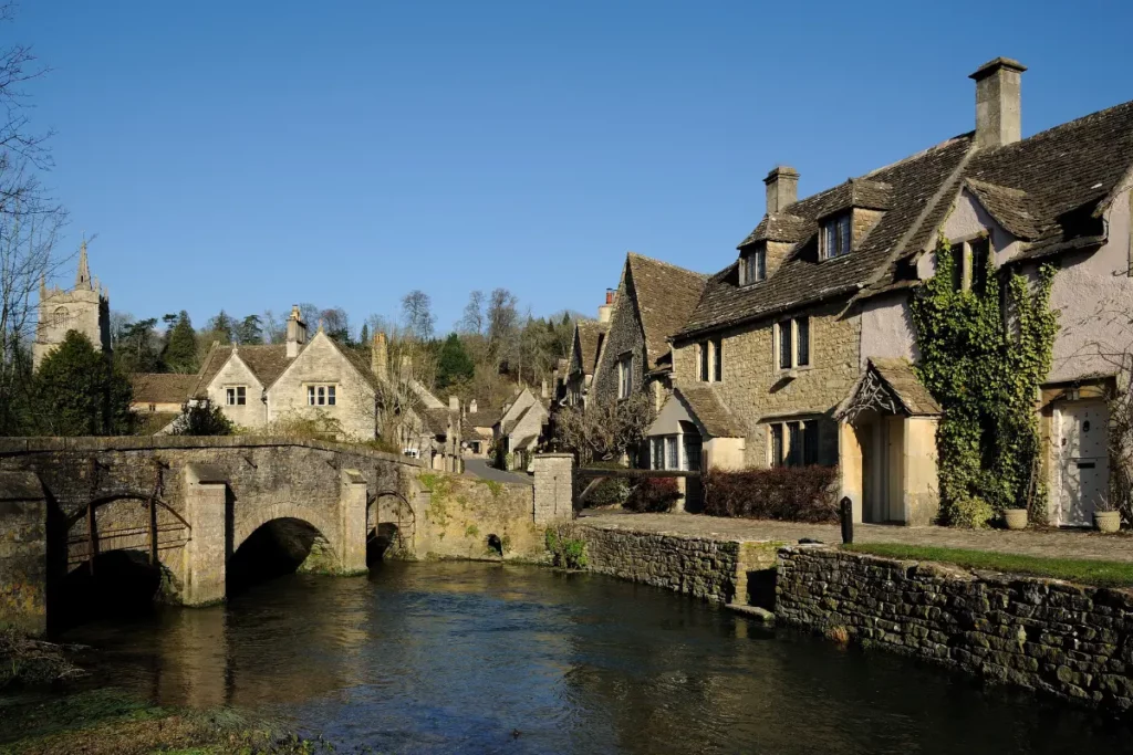 Ponte de Pedra Castle Combe