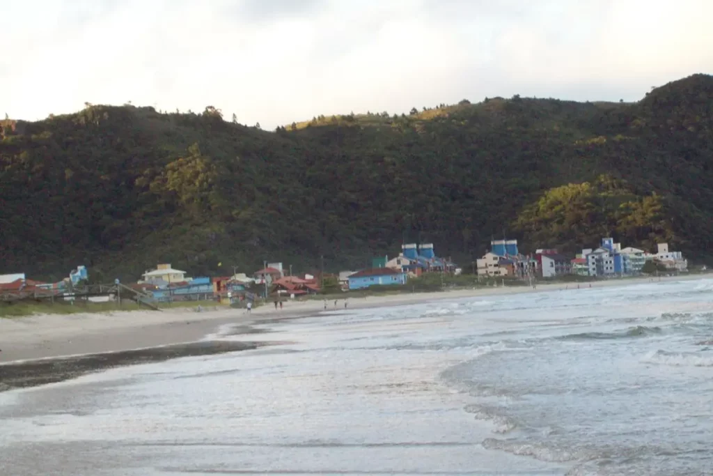 Praia de Palmas, Governador Celso Ramos